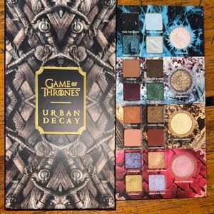 Urban Decay Game of Thrones Eyeshadow Palette - Blue, Gold, Red